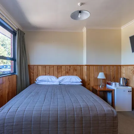 Donegal House Hotel Kaikoura Exterior photo