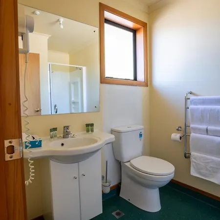 Donegal House Hotel Kaikoura Exterior photo
